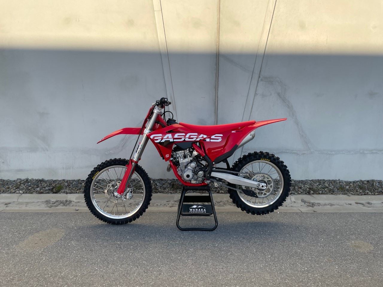 MC 250F 2023