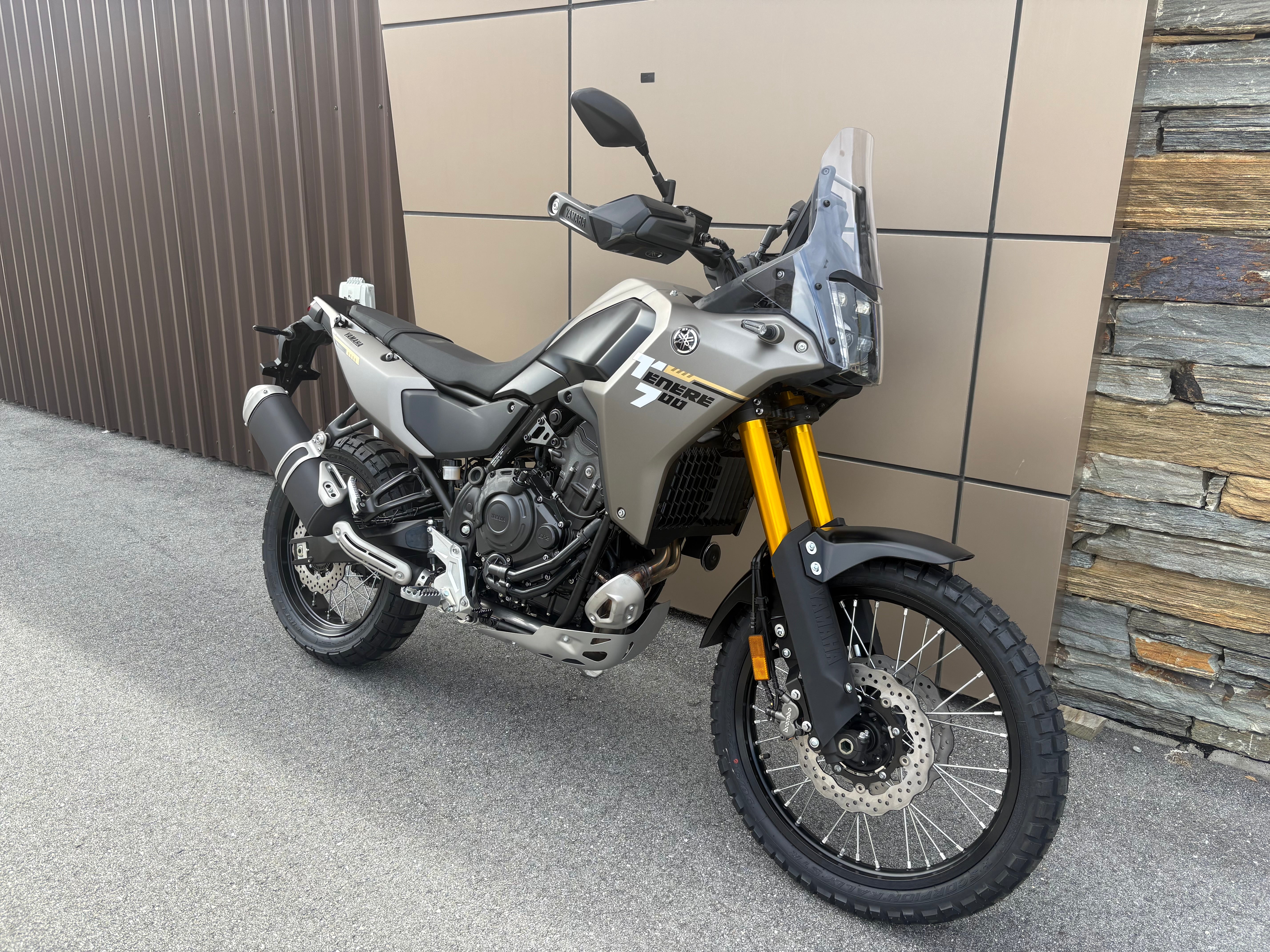 Tenere 700