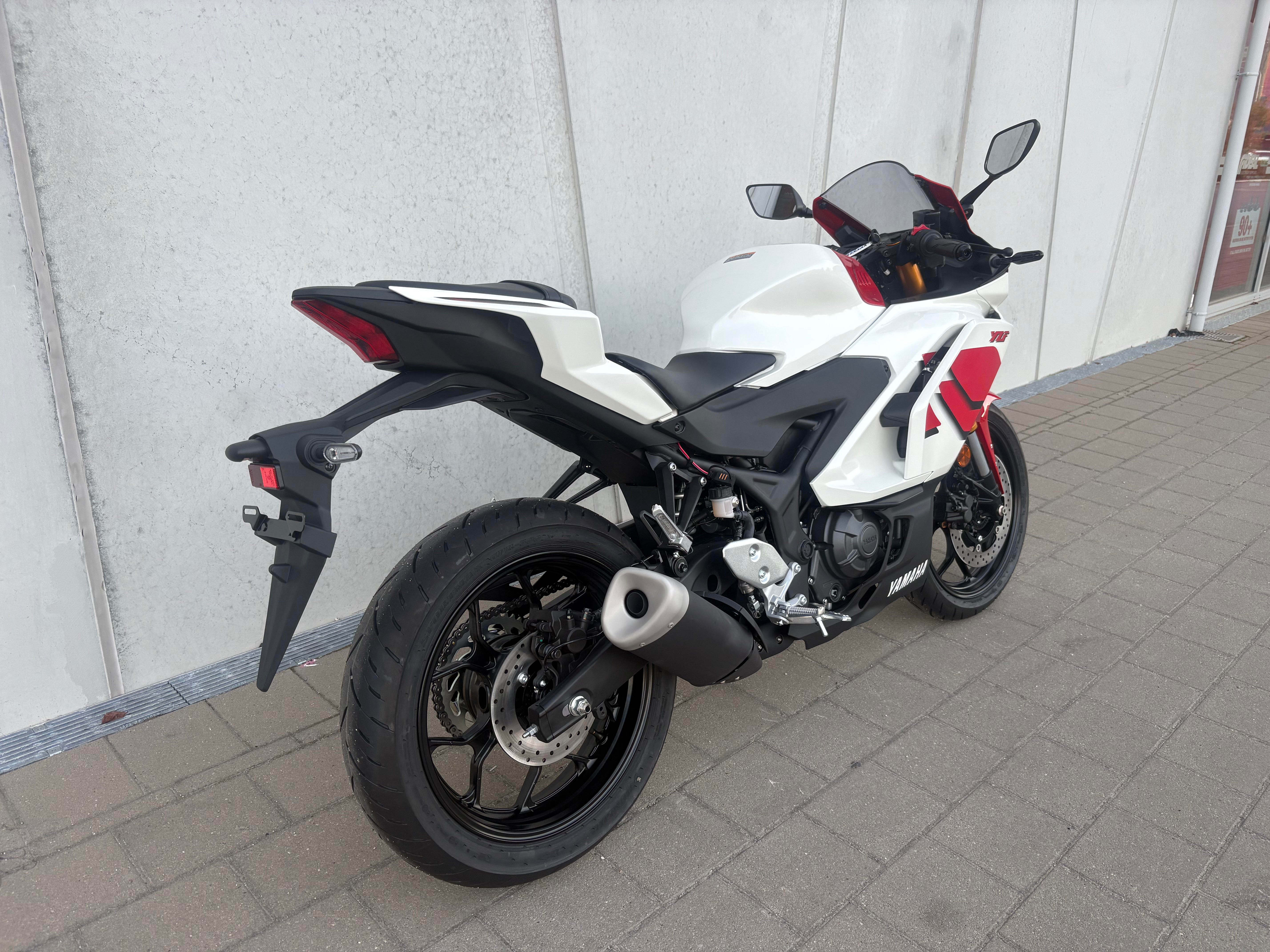 Yamaha R3-SP 70th Anniversary Edition