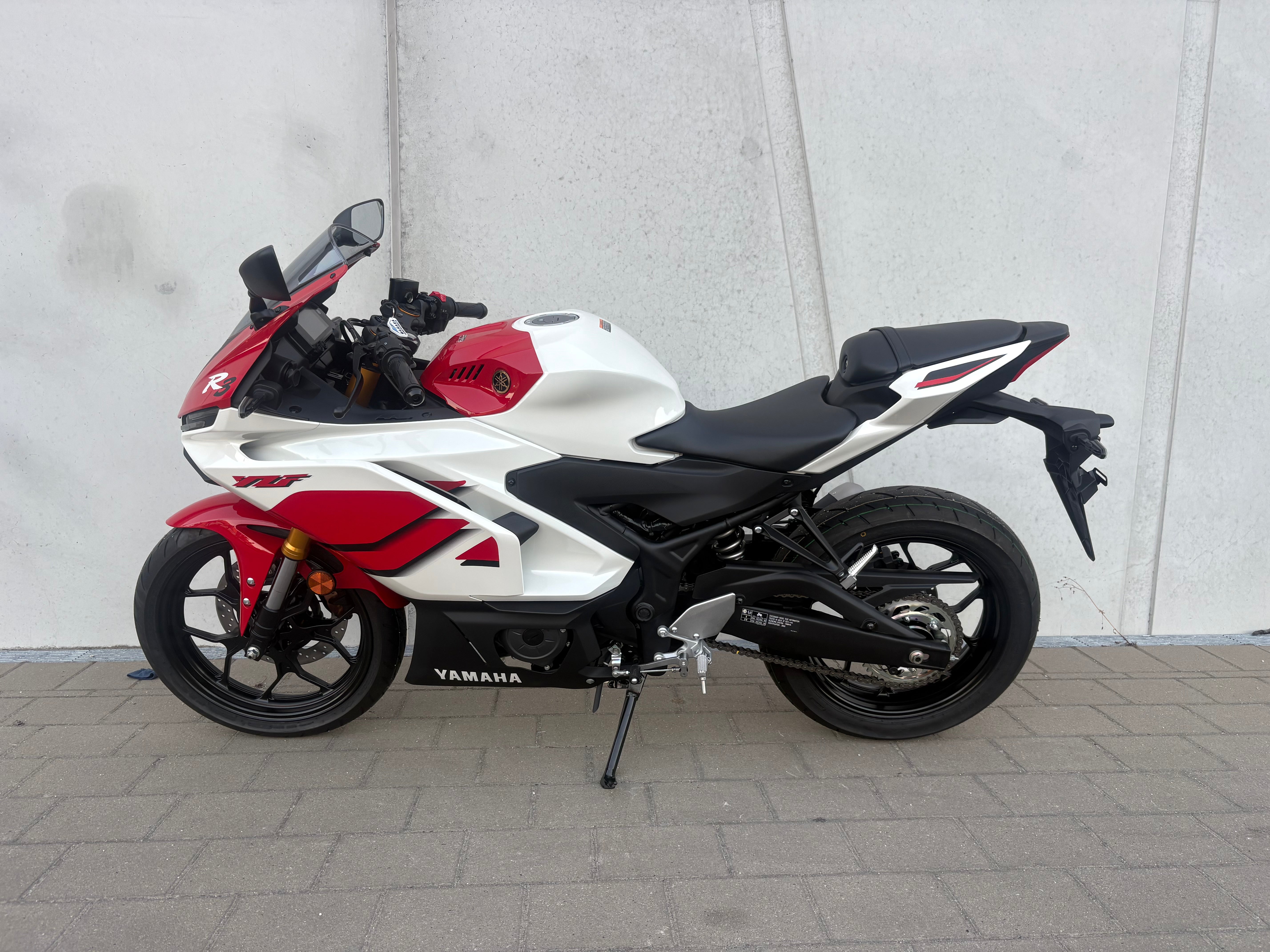 Yamaha R3-SP 70th Anniversary Edition